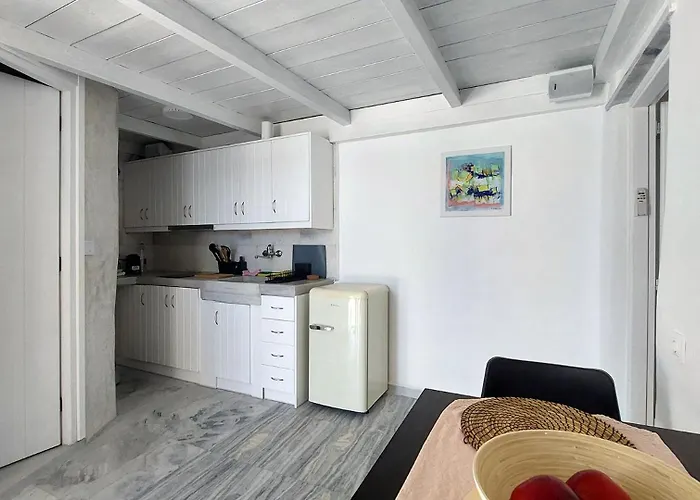 Pensjonat Ricardo By The Sea Páros